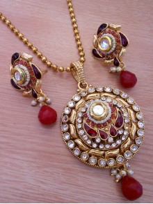 Polki Pendant Set